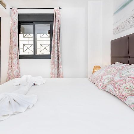 Maba/Private Backyard/Walk To Downtown/Large Smart Tv Appartement Málaga Buitenkant foto